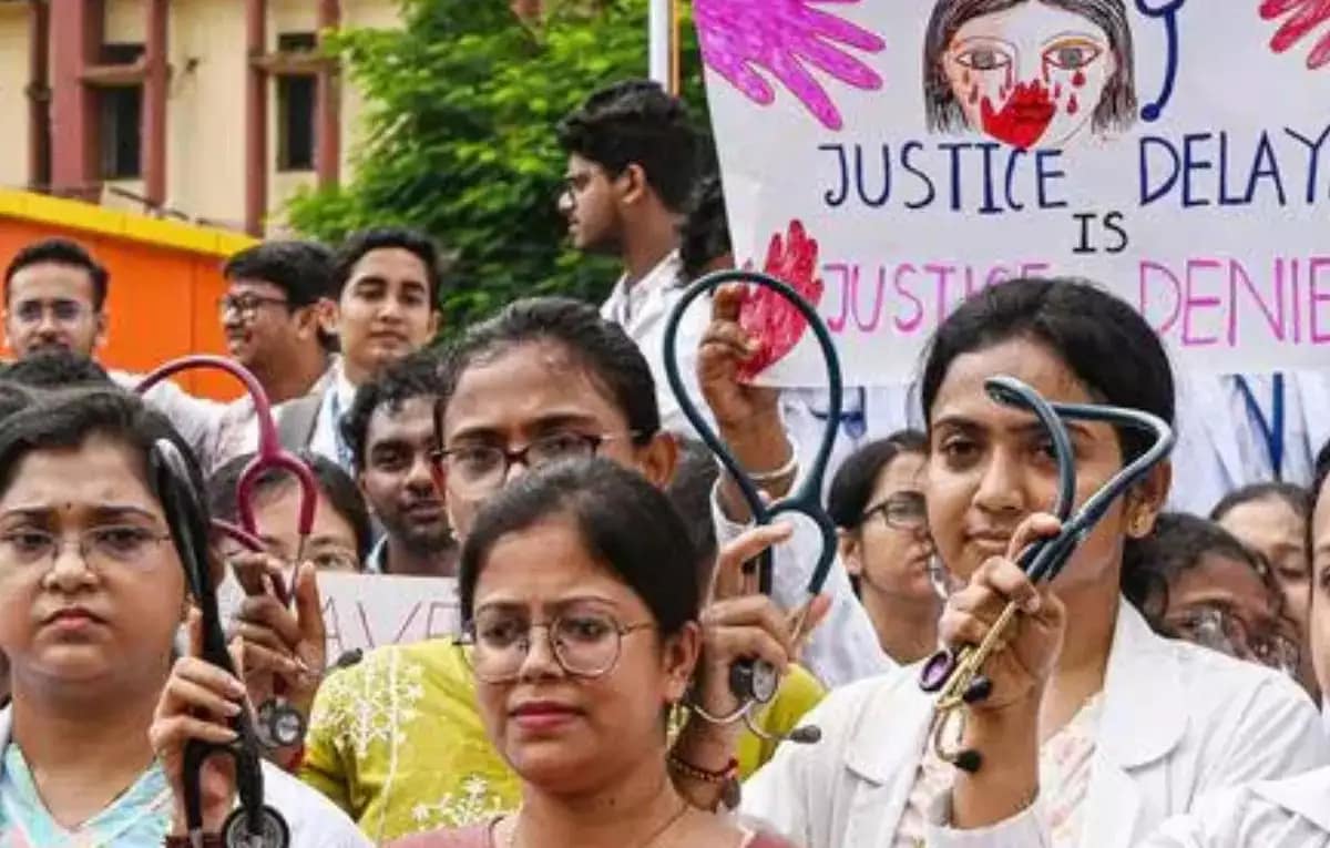 kolkata-rape-doctors-resume-to-basic-services-with-five-basic-demands.webp