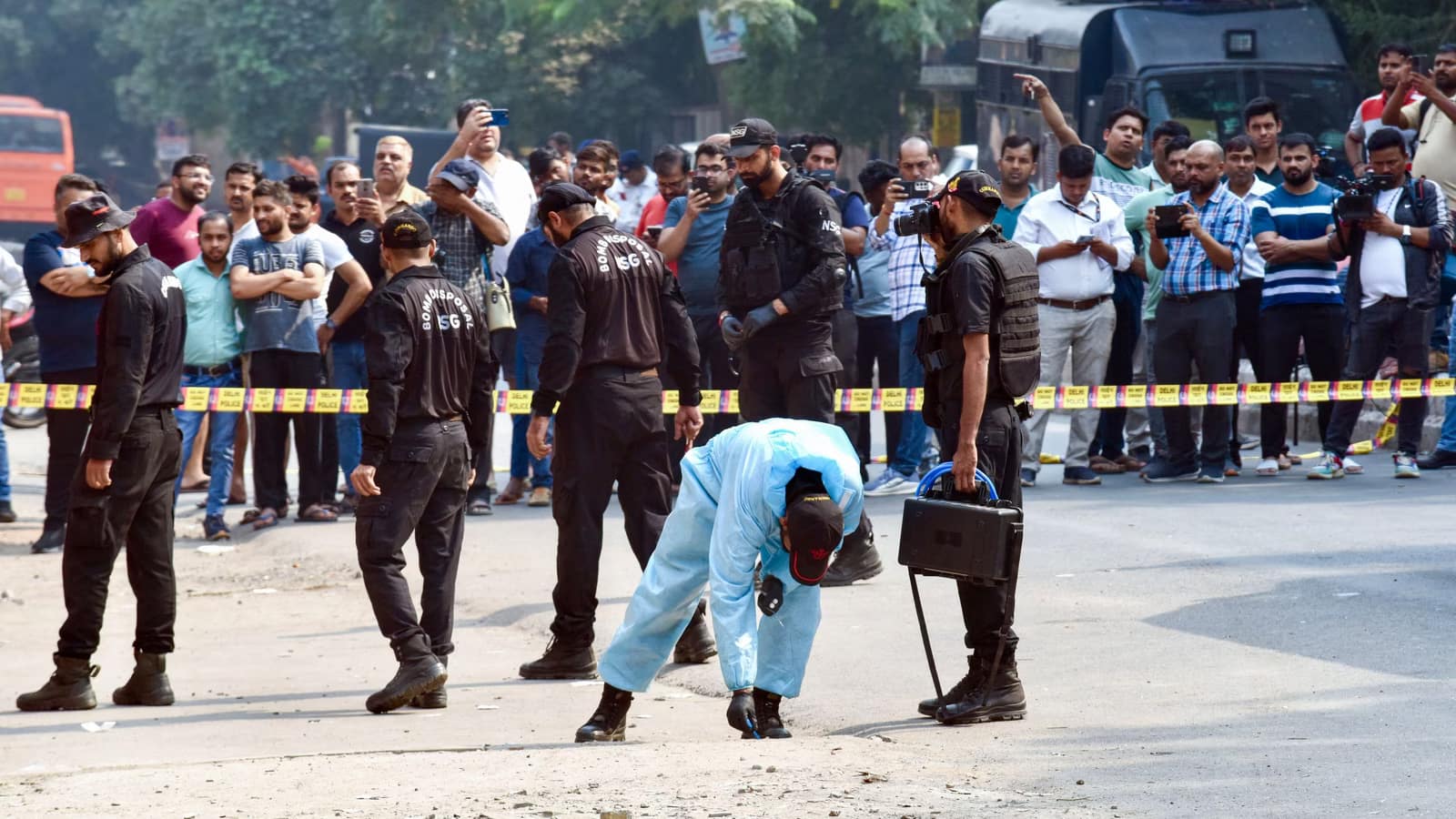delhi-prashant-vihar-blast-police-investigate-as-nsg-joins-probe