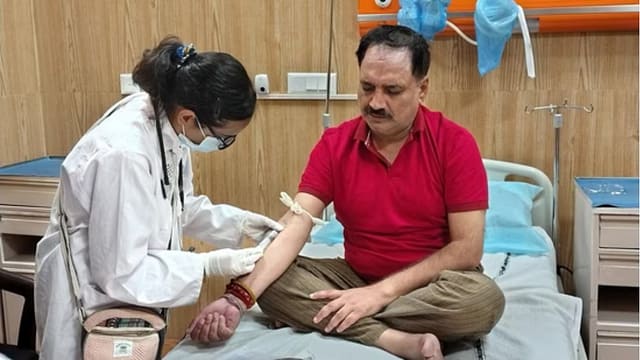 Delhi BJP Chief Takes Yamuna Dip to Slam AAP, Ends Up Hospitalized with ‘Pollution Troubles’