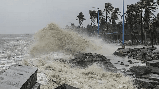 Cyclone Fengal: Rains Lash Tamil Nadu Amid Intensifying Depression