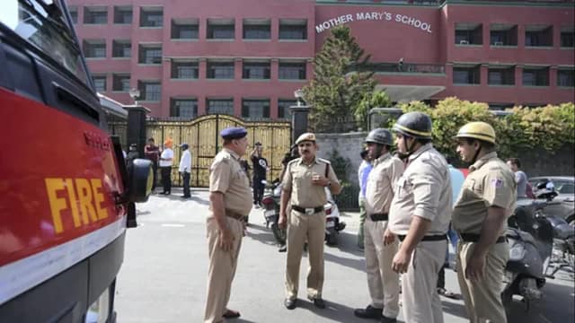 Over 40 Delhi Schools Receive Bomb Threats, Sparking Panic and Security Concerns