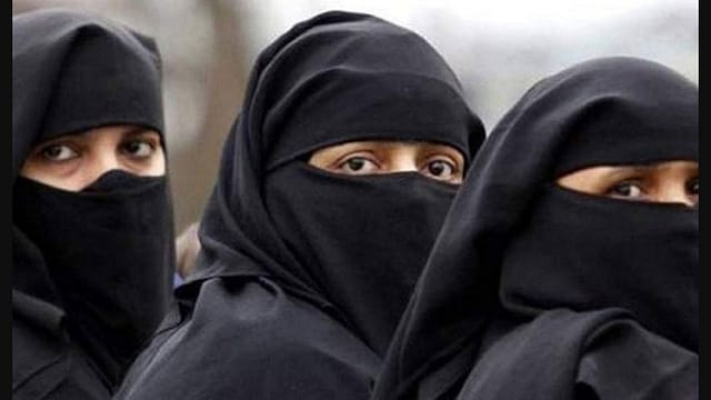 Man from Mumbra Charged for Giving ‘Triple Talaq’ Over Wife’s Walks