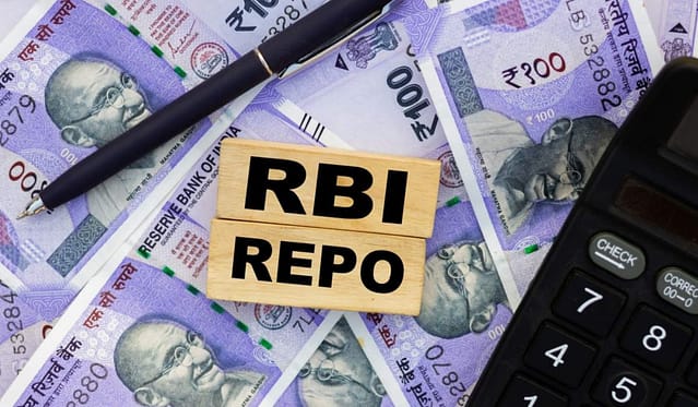 RBI Maintains Repo Rate at 6.5%: Impact on Homebuyers and Real Estate